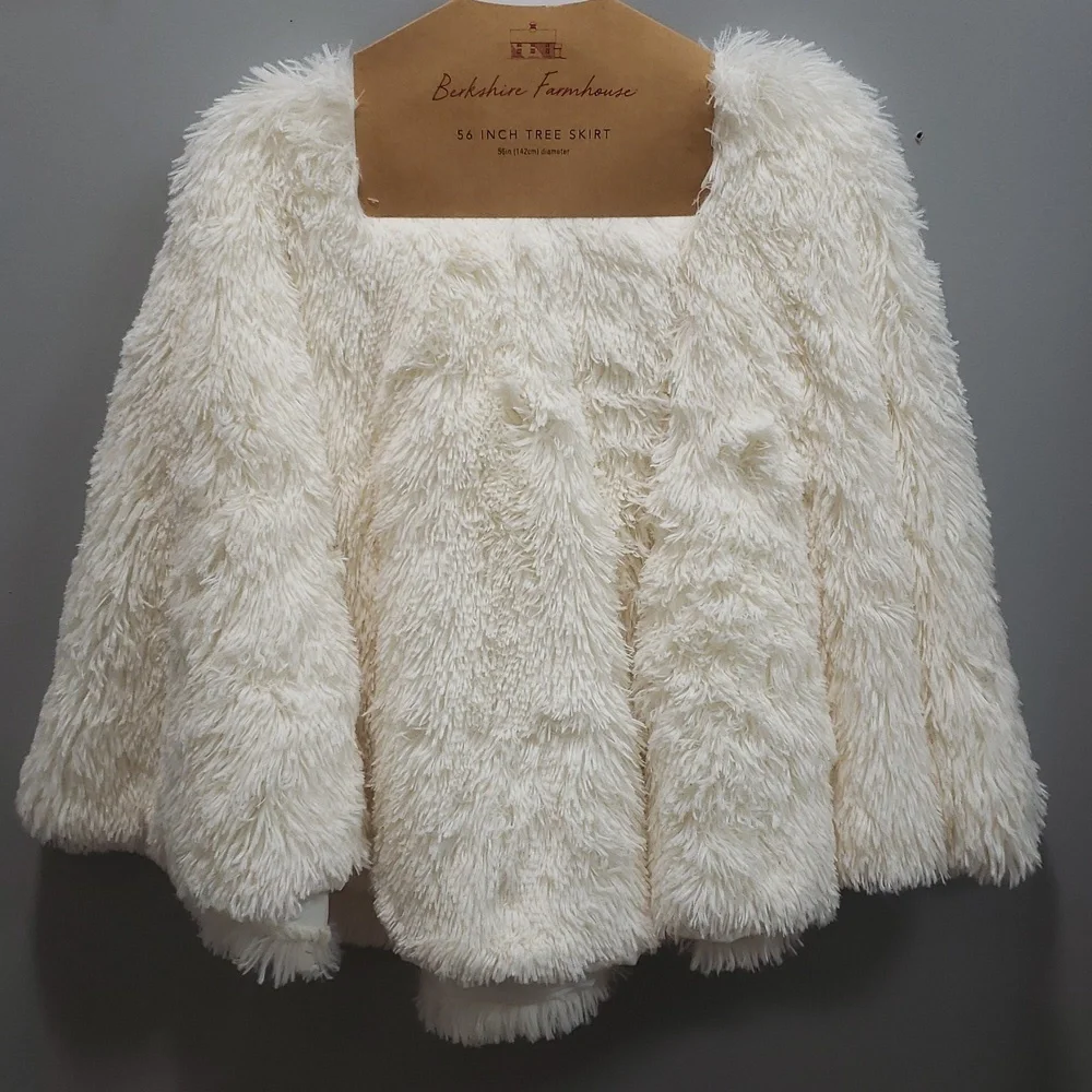 Berkshire Blanket NWT Cream Super Plush Faux Fur 56